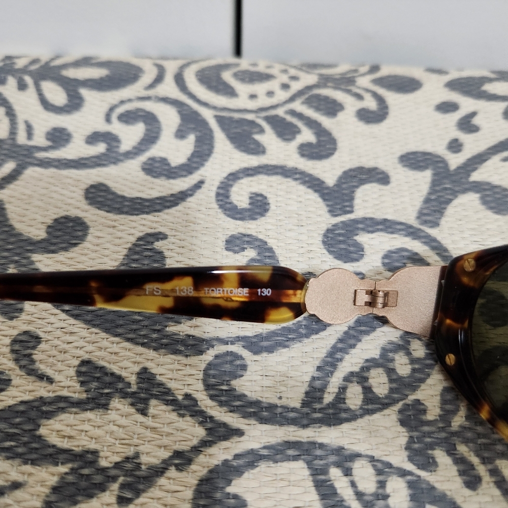 SOLD!!!!!Vintage FENDI Tortoise Sunglasses with Iconic Logo on Temple - Picture 9 of 10